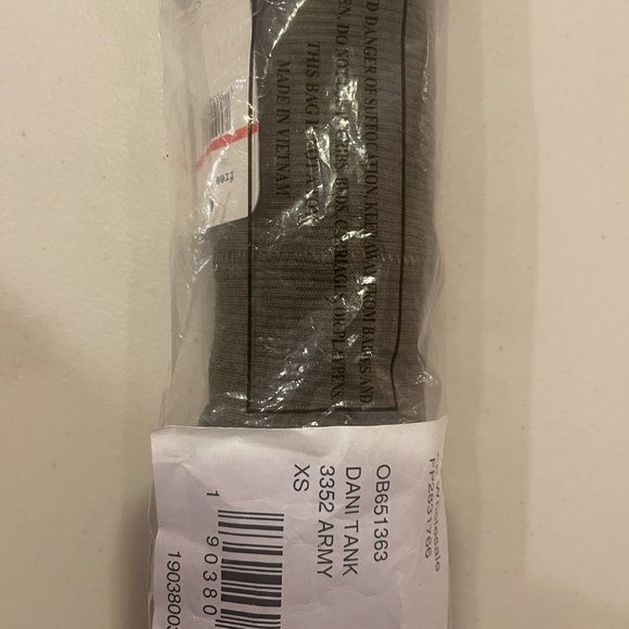 Free People Dani V-Neck Tank Top Army Green Color XS - Picture 3 of 4